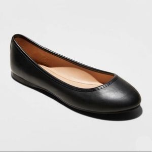 Black Faux Leather Round Toe Ballet Flats, NWT
